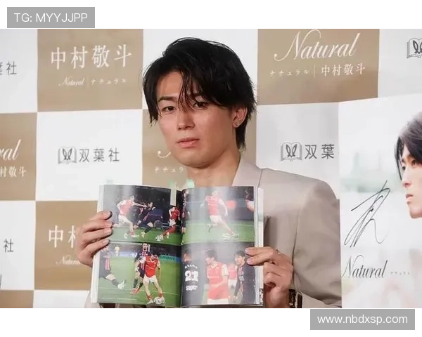 中村敬斗社交媒体庆祝胜利感恩伊东纯也精彩传中展现团队精神